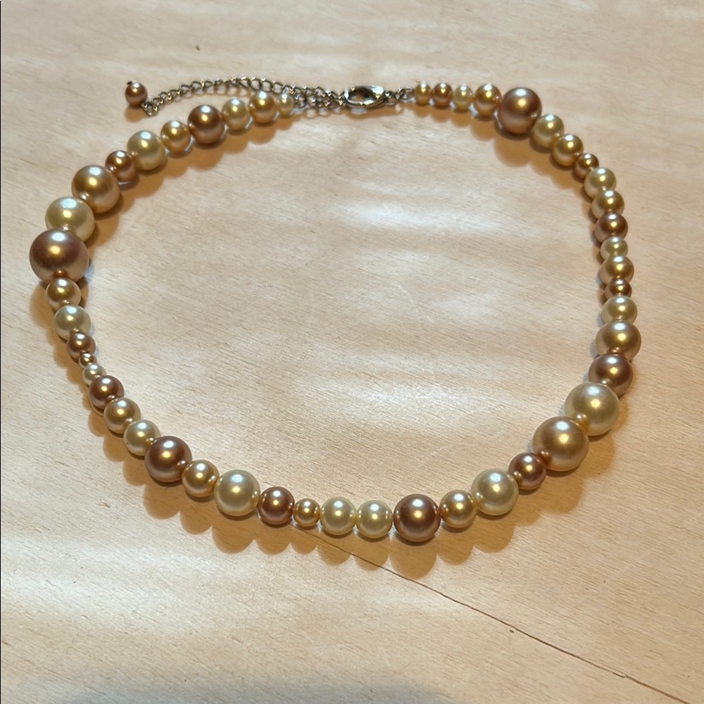 Elegant Pearl Necklace